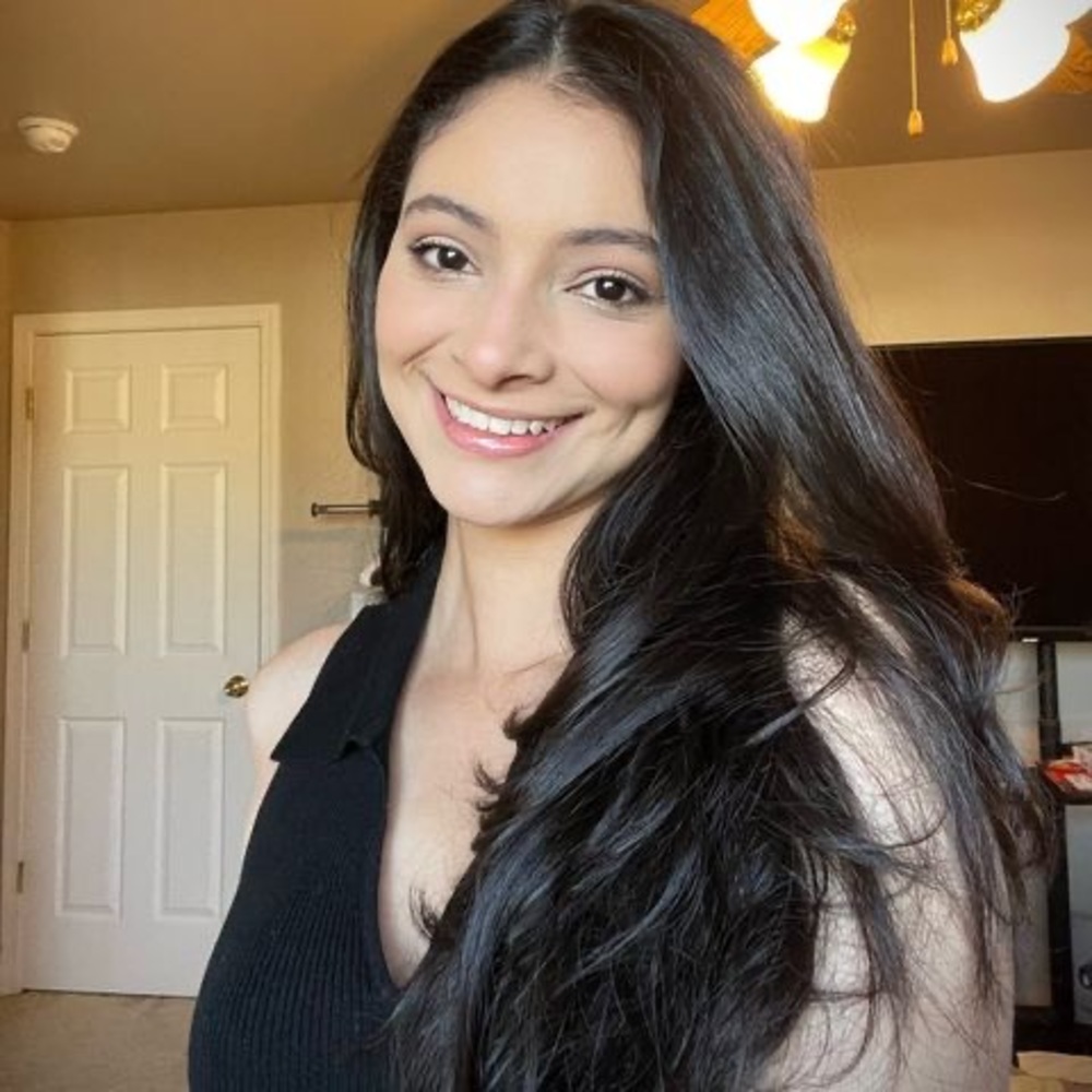 Meet your Posher, Mara cristina